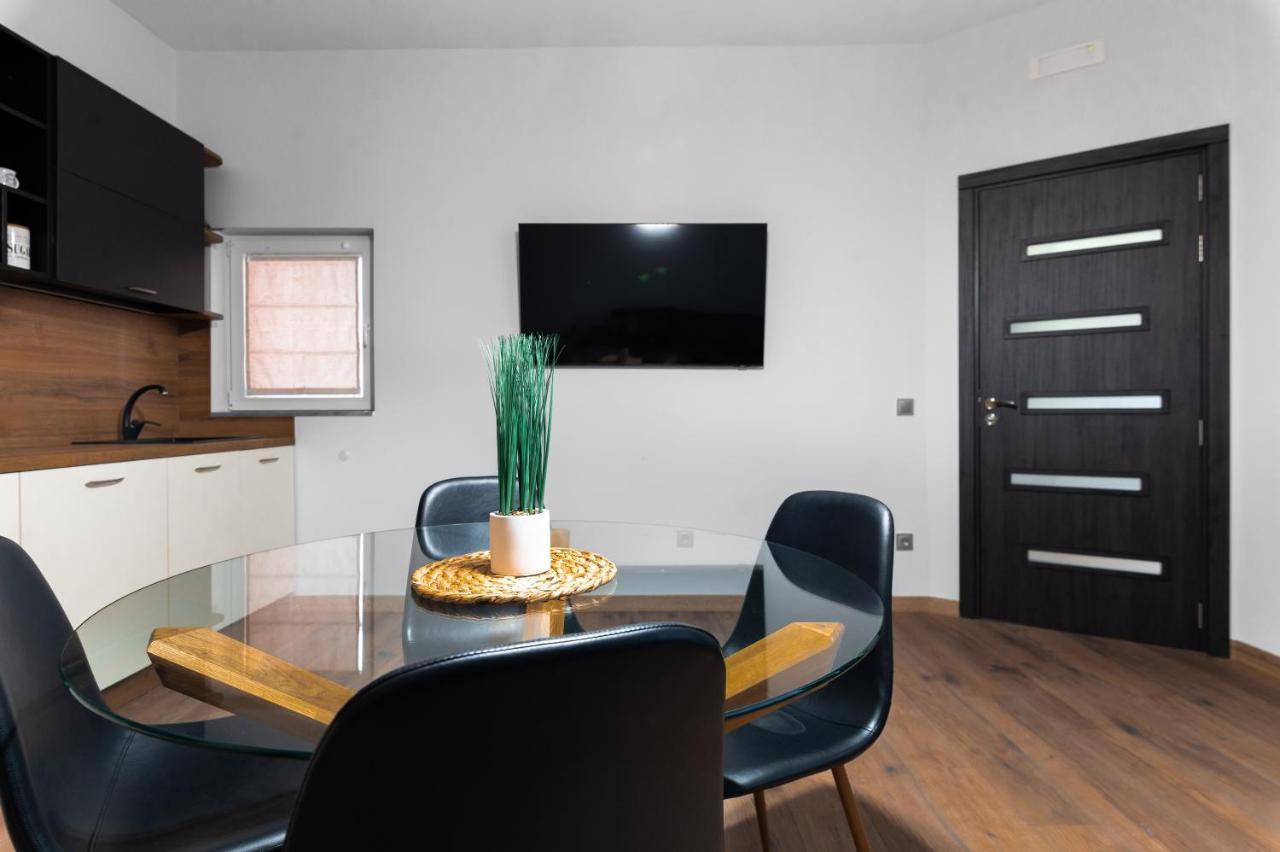 La Luna - High-End 2Bd Flat In The Top Centre By Flat Mаnager صوفيا المظهر الخارجي الصورة