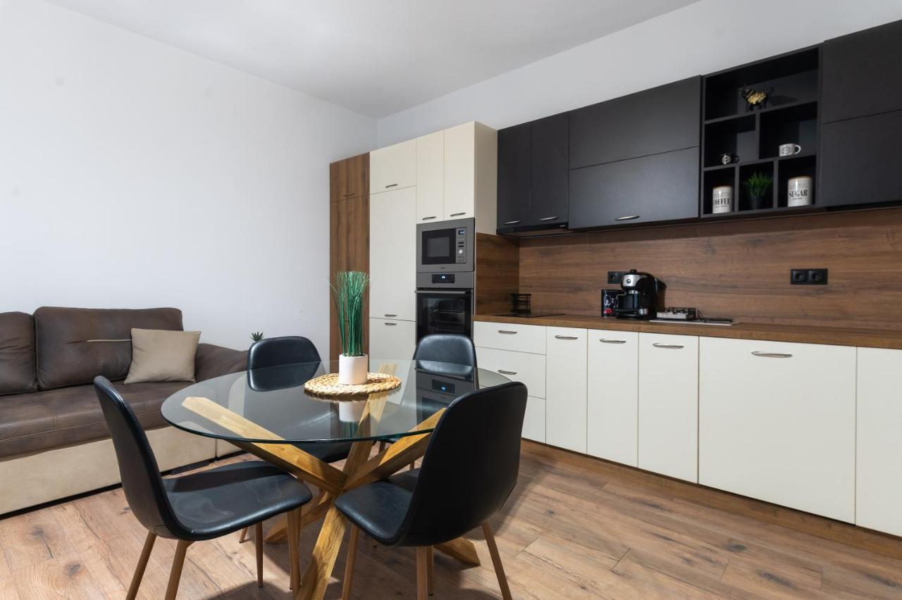 La Luna - High-End 2Bd Flat In The Top Centre By Flat Mаnager صوفيا المظهر الخارجي الصورة