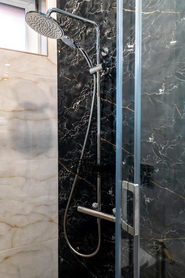 La Luna - High-End 2Bd Flat In The Top Centre By Flat Mаnager صوفيا المظهر الخارجي الصورة