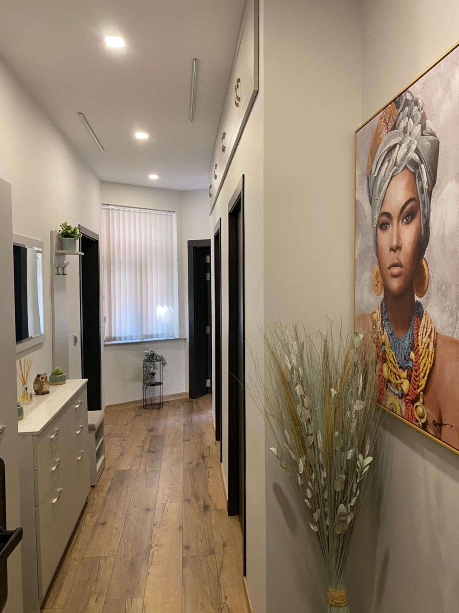 La Luna - High-End 2Bd Flat In The Top Centre By Flat Mаnager صوفيا المظهر الخارجي الصورة